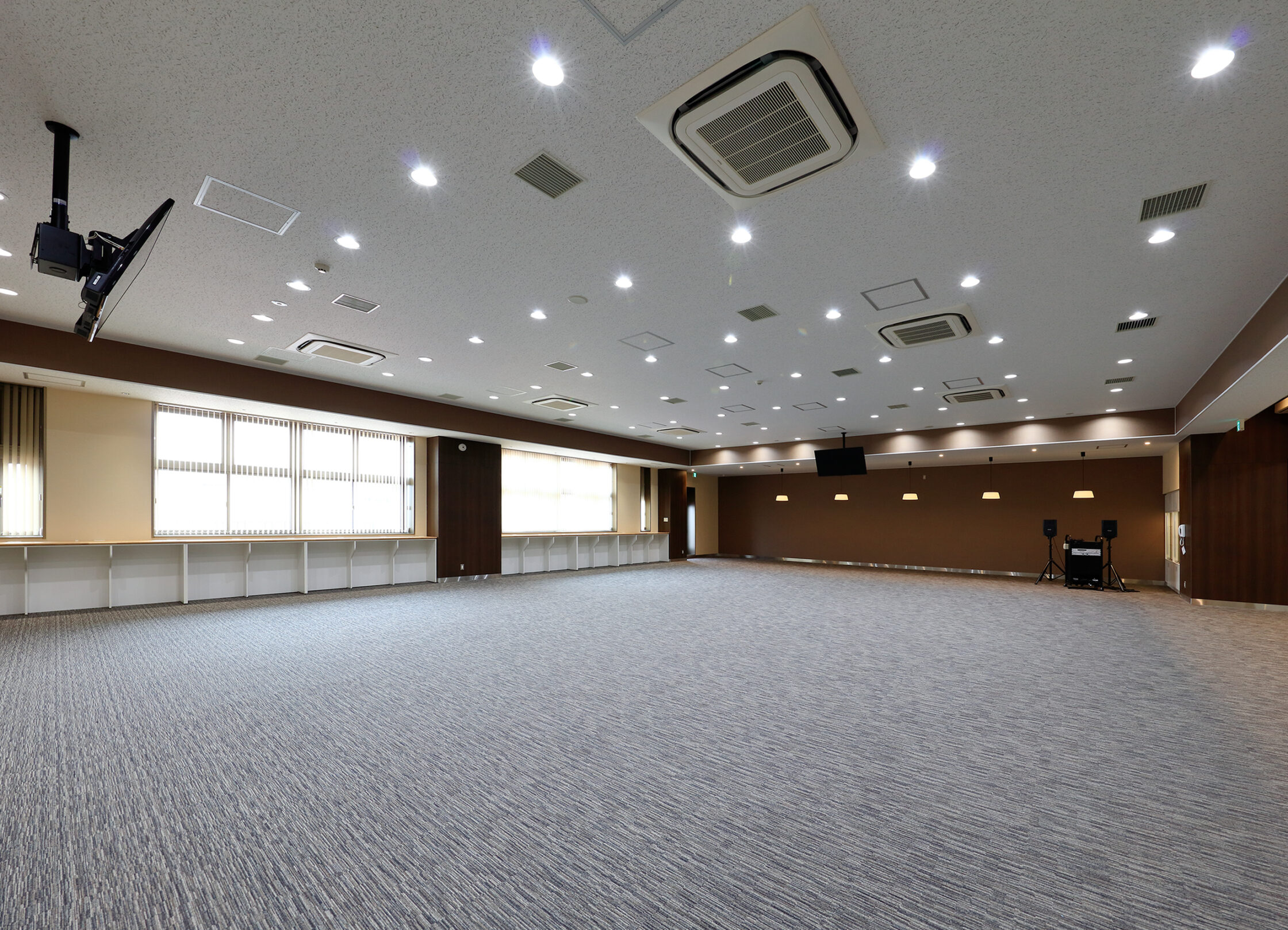 軽自動車検査協会　神奈川事務所、実務研修・実験センター