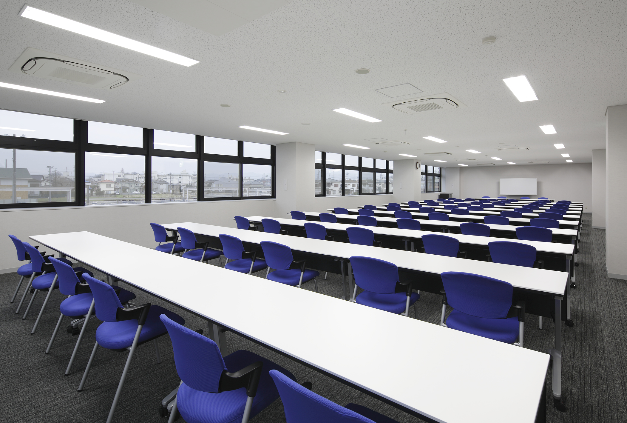 ベルク　社屋